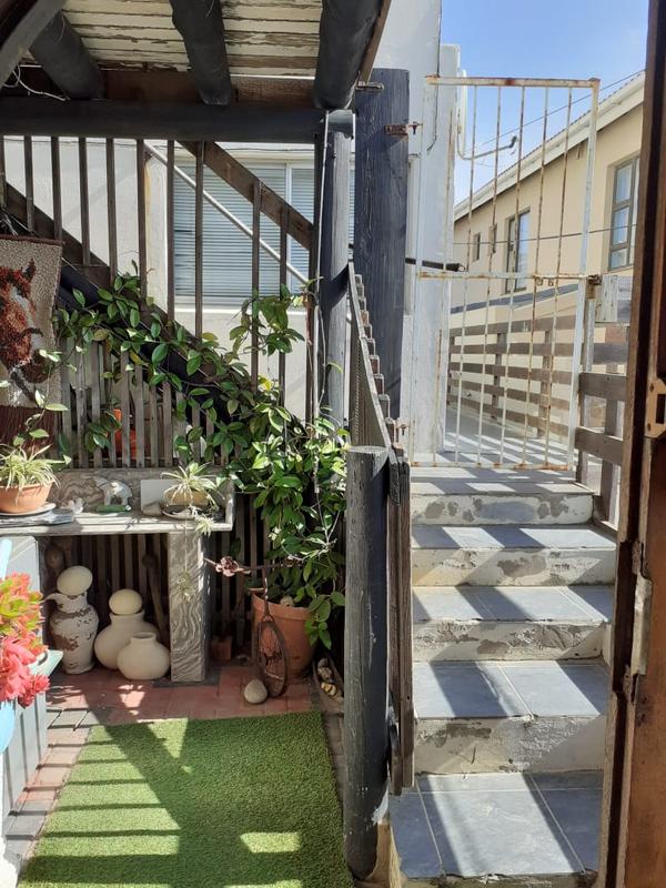 8 Bedroom Property for Sale in Jongensfontein Western Cape
